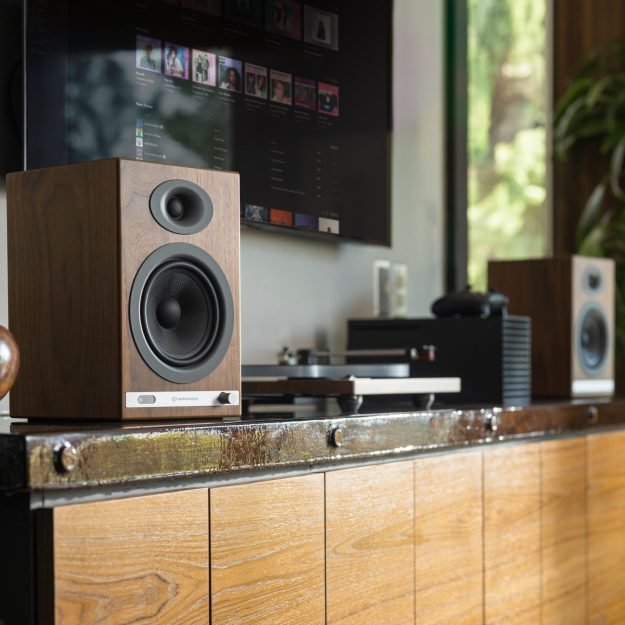 AE-HD5-6242LC-scaled